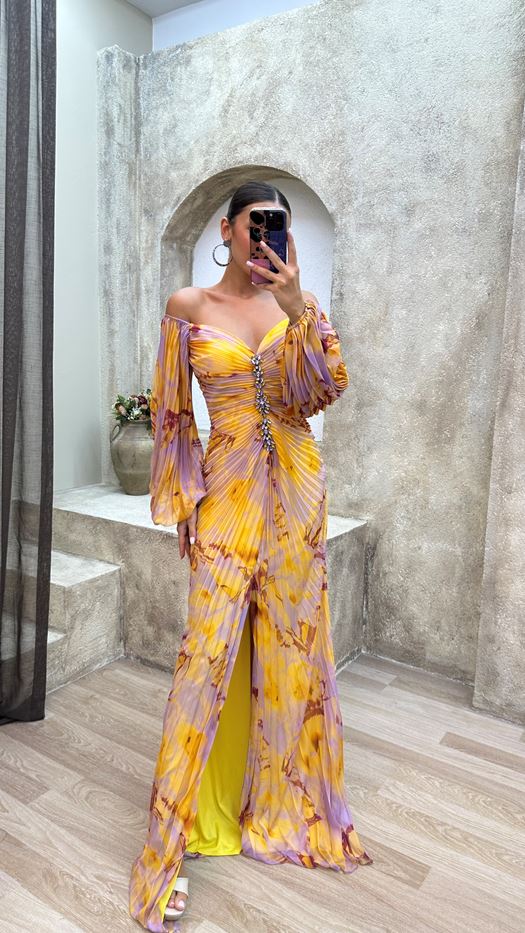 Millie - Elegant V-Neck Maxi Dress Olivia The Label