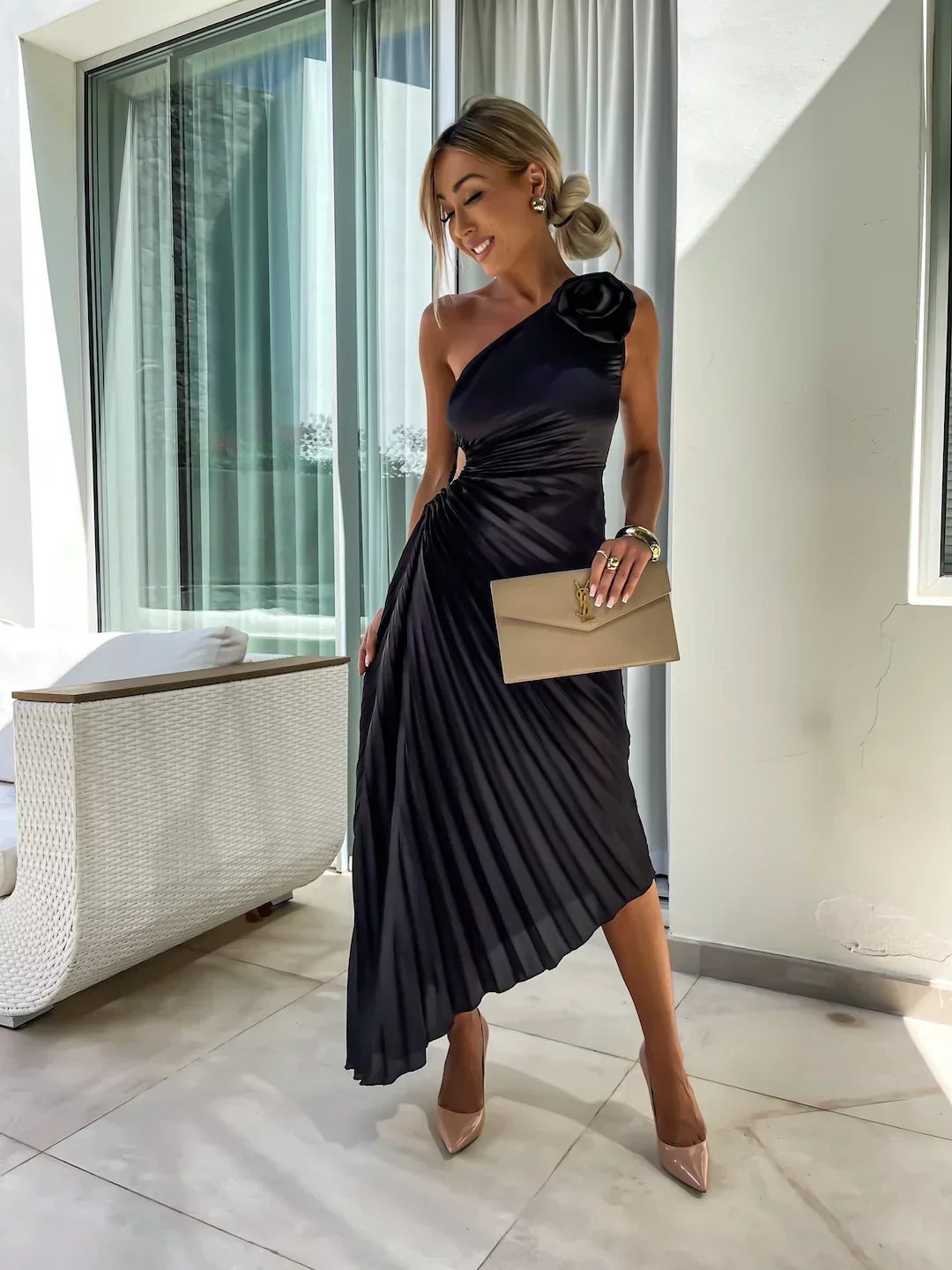 Sophia - Romantic Flower Midi Dress Olivia The Label